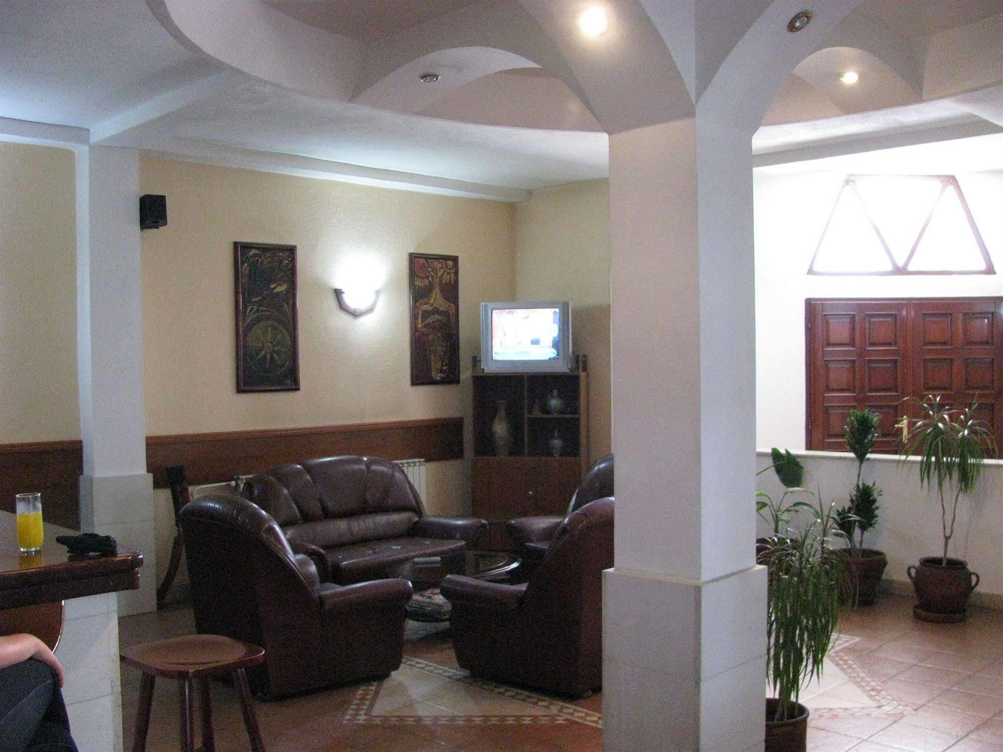 Hotel Vergina Skopje Exterior photo